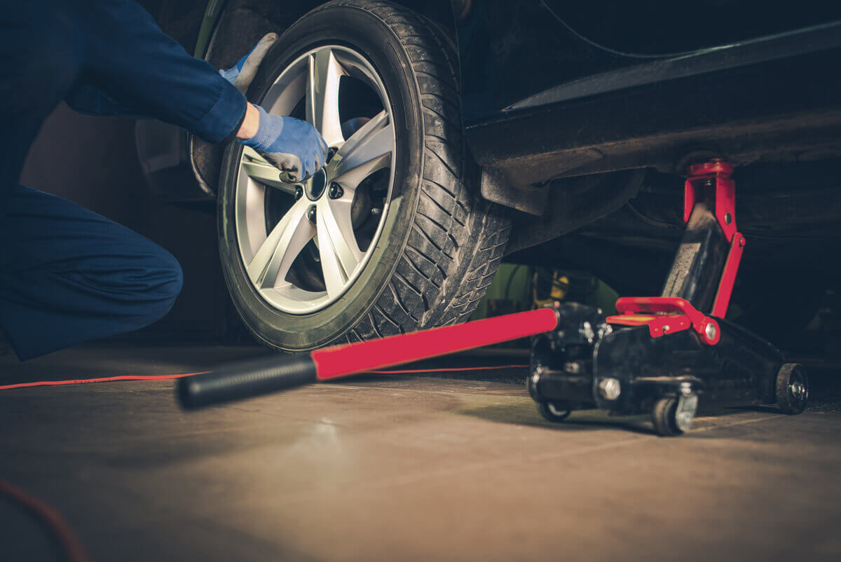 Tire Service | A Anthony Mobile Vehicle Service, Inc.